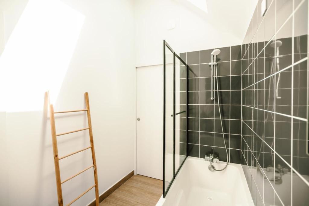 Loft Du Pain Avec Spa Privatif Druye Luaran gambar