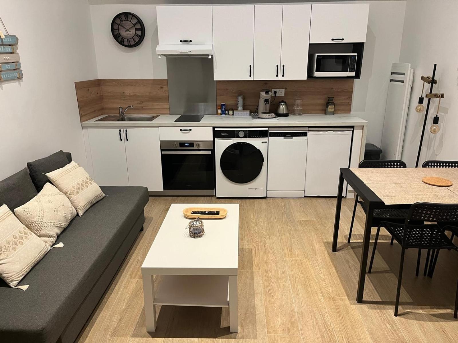 Loft Du Pain Avec Spa Privatif Druye Luaran gambar
